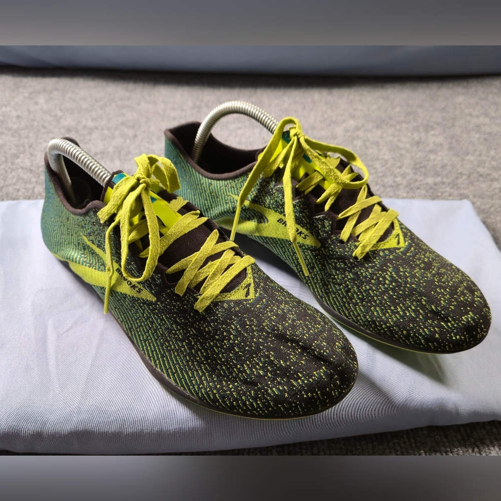 Brooks Mens Green/Black MACH 19 SPIKELESS‎ Running Shoe Size 8